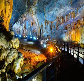 Hue – Paradise Cave – Da Nang – Hoi An – Ba Na Hills